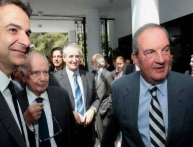 Ο Κ.Καραμανλής σπάει τη σιωπή του και επιχειρεί να ξεκαθαρίσει το τοπίο: «Στηρίζουμε την παράταξή μας»